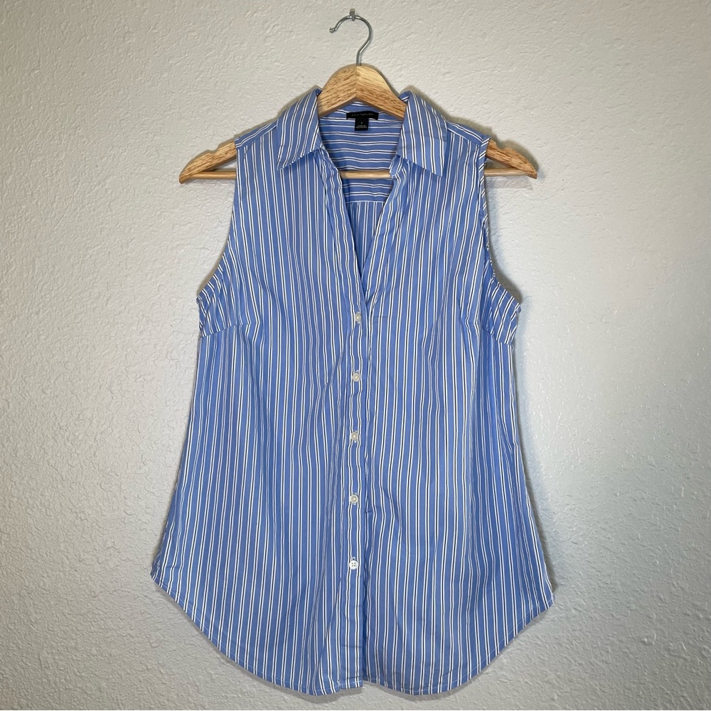 Blue and White Sleeveless Women’s Short Sleeve Shirt Ann Taylor Size Small